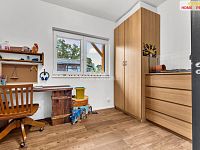 Prodej krásné chaty k celoročnímu užívání, Káraný - 13