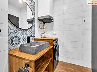 Prodej krásné chaty k celoročnímu užívání, Káraný - 22