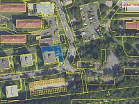 Pozemek vedle palenového domu Vysočany