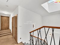 Prodej bytu 4+kk se zahradou a garáží, Koloděje - 12