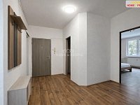 Pronájem bytu 3+1 s lodžií, ul. Libušina, Mariánské Lázně - 6