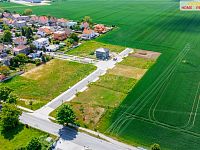 Prodej stavebního pozemku s vydaným stavebním povolením na dům 4kk - 10