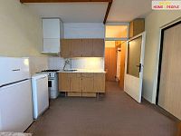 Prodej bytu 1+1, 37,6 m2, Na Výsluní, Mariánské Lázně - 4