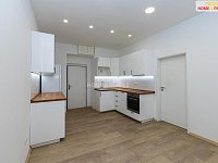 Prodej bytu 2+kk 37m v ul. Novovysočanská - 5