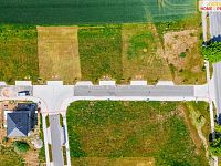 Prodej stavebního pozemku s vydaným stavebním povolením na dům 4kk - 5