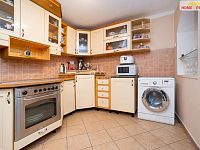 Prodej rodinného domu o třech bytových jednotkách Přívory - Všetaty - 13