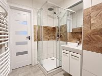 Pronájem 2+1+B, 60m2