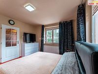 Prodej rodinného domu 193 m2, pozemek 1236 m2 - 7