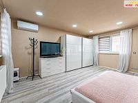 Prodej rodinného domu 193 m2, pozemek 1236 m2 - 8