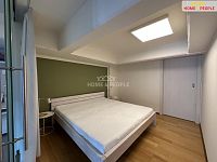 Pronájem, byt 3+KK, mezonet, 97 m2, terasa, garážové stání, Praha Libeň, ul. Novákových - 14