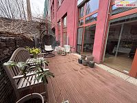 Pronájem, byt 3+KK, mezonet, 97 m2, terasa, garážové stání, Praha Libeň, ul. Novákových - 7