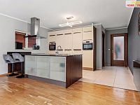 Prodej prostorného domu 6+1, Praha 4 - 10