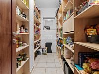 Prodej prostorného domu 6+1, Praha 4 - 13