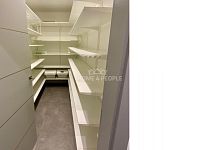 Pronájem luxusního bytu 3+1 s lodžií, 83 m2, Zárubova, Praha 12-Kamýk - 18