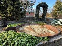 Prodej chaty 1+1 se zahradou 407 m2, Praha 9 - 25