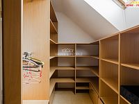 Prodej rodinného domu 5+kk+G, s nádhernou zahradou, Stanovice - 19