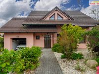 Prodej rodinného domu 5+kk+G, s nádhernou zahradou, Stanovice - 24