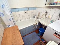 Prodej RD se zahradou cca 3 000 m² v obci Chroustov, okr Nymburk - 16