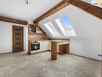 Pronájem bytu 2+kk 30m² s parkovacím stáním, Bylany u Českého Brodu