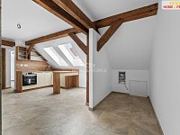 Pronájem bytu 2+kk 30m² s parkovacím stáním, Bylany u Českého Brodu - 4