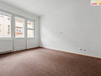 Prodej bytu 2+1 se zahradou a parkovacím stáním, Říčany - 5