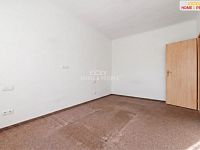 Prodej bytu 2+1 se zahradou a parkovacím stáním, Říčany - 6