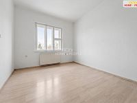 Prodej bytu 2+1 se zahradou a parkovacím stáním, Říčany - 7