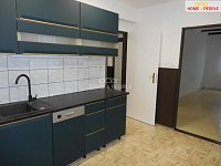 Pronájem, byt 2+1, 65 m2 s balkonem a zahradou, Dobříš - 2