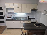 Pronájem bytu 1+kk/L , 34,2 m², Svídnická, Praha 8 – Troja - 7