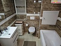 Pronájem bytu 1+kk/L , 34,2 m², Svídnická, Praha 8 – Troja - 8