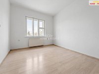 Prodej bytu 2+1 se zahradou a parkovacím stáním, Říčany - 9