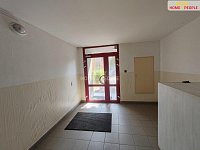 Pronájem bytu 4+1 s balkonem 84 m2 v K.Varech - 14