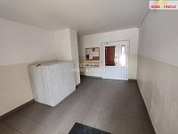 Pronájem bytu 4+1 s balkonem 84 m2 v K.Varech - 15