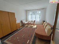 Pronájem bytu 4+1 s balkonem 84 m2 v K.Varech - 5