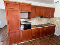 Prodej domu, Loučky  u Turnova  – 2 jednotky (2+1 a 4+1), garáž, dílna , zahrada (410 m2) - 7