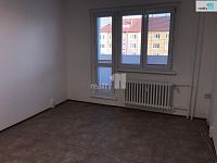 Pronájem bytu 2+1 s lodžií - 3