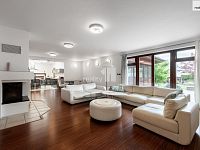 Prodej prostorného rodinného domu 432 m2, 7+kk s bazénem a zahradou, Praha – Královice - 3