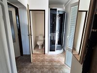 Rodinný dům se zahradou a garáží - 6