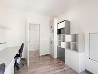 PRONÁJEM řadový rodinný dům 5+kk, 136m2, ulice Manželů Dostálových, Praha, Hostavice - 16