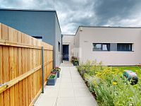 PRONÁJEM řadový rodinný dům 5+kk, 136m2, ulice Manželů Dostálových, Praha, Hostavice - 7