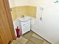 Pronájem, komerční prostor, 16 m2, Habrmannovo nám., Plzeň - 8