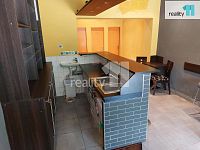 Nebytový prostor zařízený  jako bar v K. Varech - 6