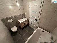 Prodej novostavby rodinného domu v České Lípě s vlastní zahradou a parkovacím stáním - 10