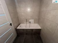 Prodej novostavby rodinného domu v České Lípě s vlastní zahradou a parkovacím stáním - 11