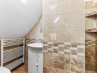 Prodej rodinné usedlosti 5+kk, 219 m2 Soběslavice - Padařovice, pozemky 19657 m2 - 22