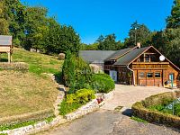 Prodej rodinné usedlosti 5+kk, 219 m2 Soběslavice - Padařovice, pozemky 19657 m2 - 9