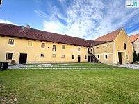 Pronájem obchodních prostor - 2