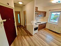 Pronájem bytu 2+1 v Aši - 2