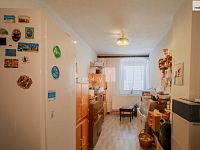 Velký obytný dům v centru Žebráku - 23