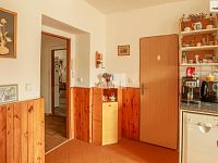 Velký obytný dům v centru Žebráku - 27